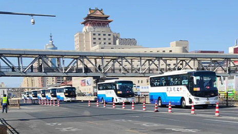 從油到電，北汽連續(xù)護(hù)航全國兩會(huì)二十年